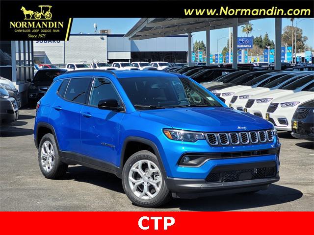 2024 Jeep Compass COMPASS LATITUDE 4X4
