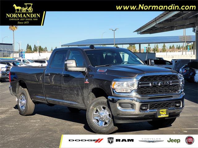 2024 RAM Ram 2500 RAM 2500 TRADESMAN CREW CAB 4X4 8 BOX