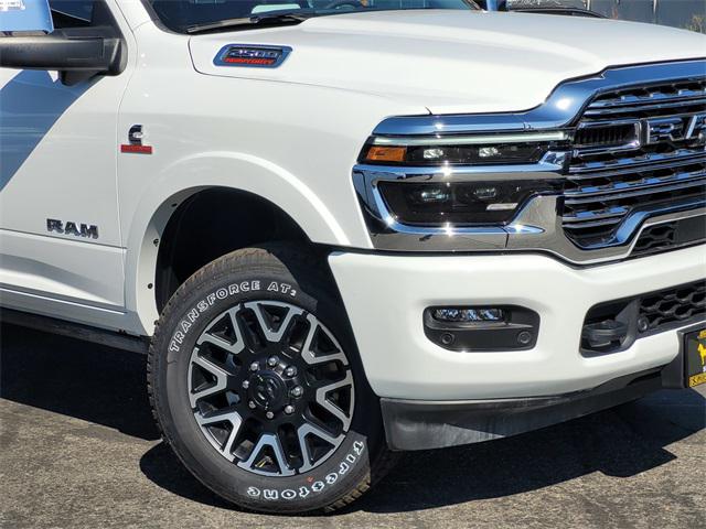 2025 RAM Ram 2500 RAM 2500 LIMITED LONGHORN CREW CAB 4X4 64 BOX