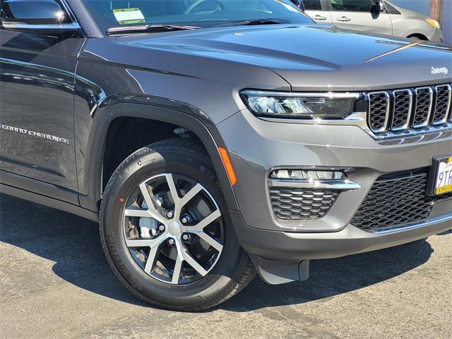 2025 Jeep Grand Cherokee GRAND CHEROKEE LIMITED 4X4