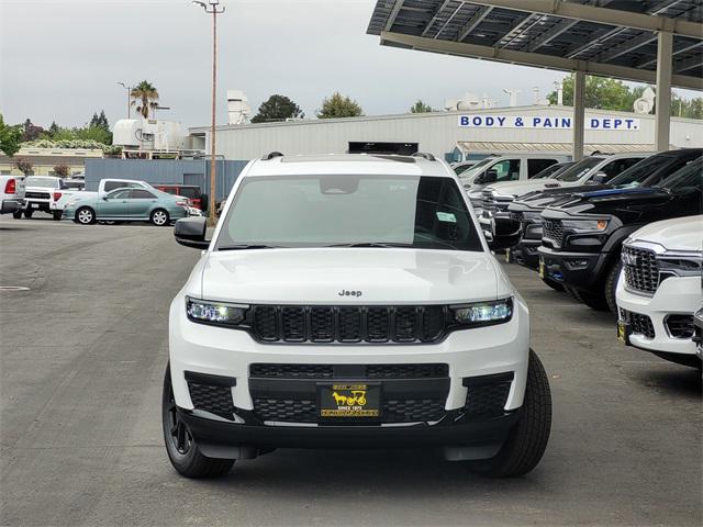 2025 Jeep Grand Cherokee GRAND CHEROKEE L ALTITUDE X 4X4