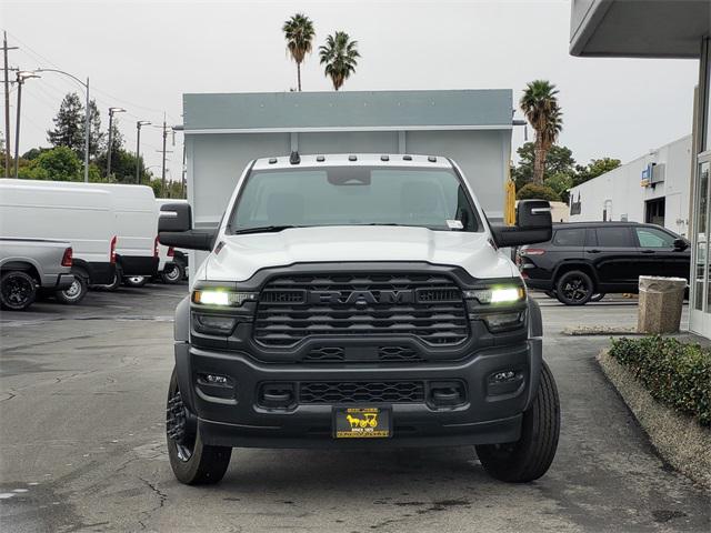 2026 RAM Ram 5500 Chassis Cab RAM 5500 TRADESMAN CHASSIS REGULAR CAB 4X4 84 CA 2026 RAM Ram 5500 Chassis Cab RAM 5500 TRADESMAN CHASSIS REGULAR CAB 4X4 84 CA