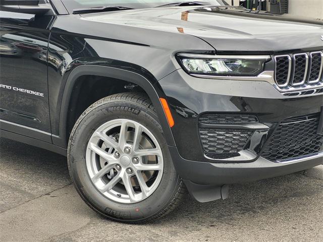 2025 Jeep Grand Cherokee GRAND CHEROKEE LAREDO X 4X4