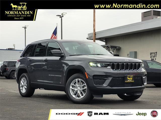 2025 Jeep Grand Cherokee GRAND CHEROKEE LAREDO X 4X4
