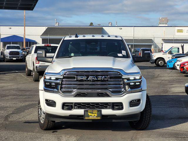 2026 RAM Ram 5500 Chassis Cab RAM 5500 BIG HORN CHASSIS CREW CAB 4X4 60 CA