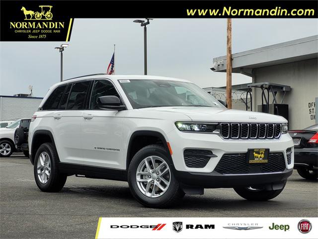 2025 Jeep Grand Cherokee GRAND CHEROKEE LAREDO X 4X4