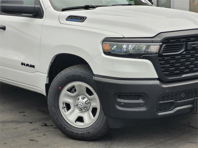 2025 RAM Ram 1500 RAM 1500 TRADESMAN CREW CAB 4X2 57 BOX