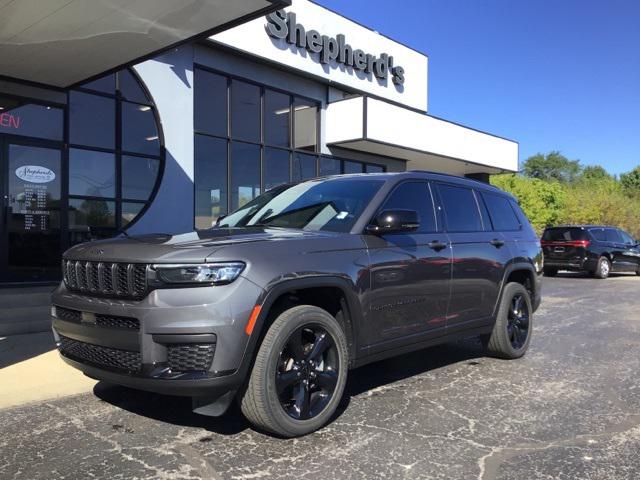 2022 Jeep Grand Cherokee L Altitude 4x4 2022 Jeep Grand Cherokee L Altitude 4x4
