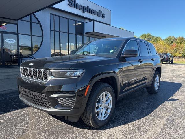 2025 Jeep Grand Cherokee GRAND CHEROKEE LAREDO X 4X4 2025 Jeep Grand Cherokee GRAND CHEROKEE LAREDO X 4X4