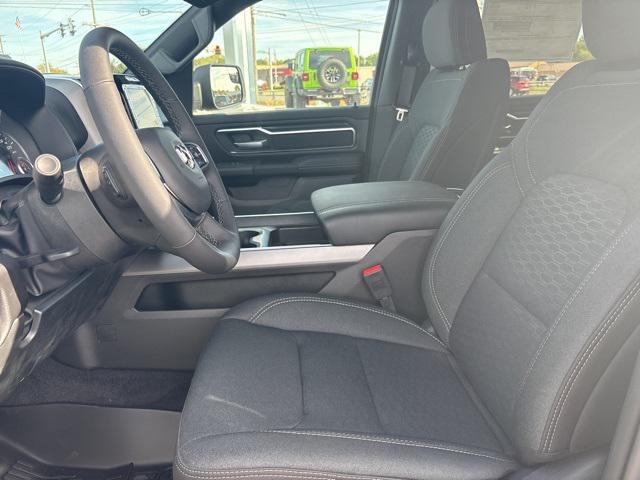 2025 RAM Ram 1500 RAM 1500 BIG HORN CREW CAB 4X4 57 BOX 2025 RAM Ram 1500 RAM 1500 BIG HORN CREW CAB 4X4 57 BOX