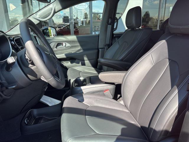 2025 Chrysler Pacifica PACIFICA SELECT AWD 2025 Chrysler Pacifica PACIFICA SELECT AWD