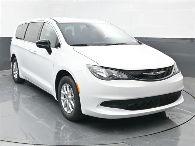 2025 Chrysler Voyager LX 2025 Chrysler Voyager LX