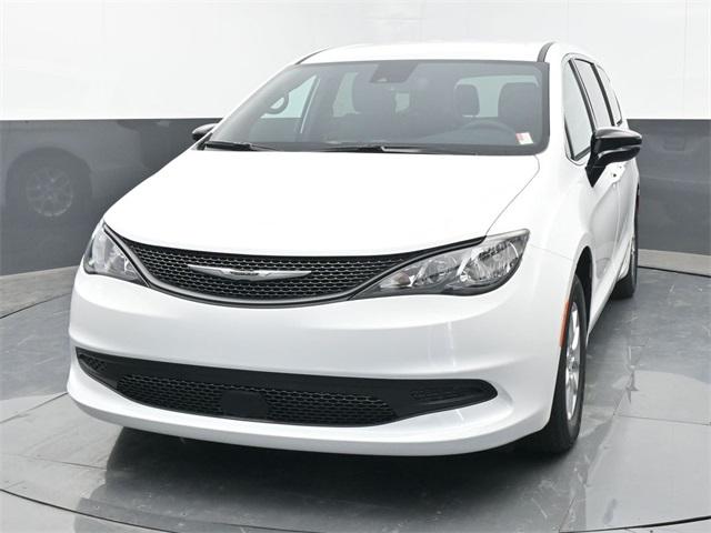 2025 Chrysler Voyager LX 2025 Chrysler Voyager LX