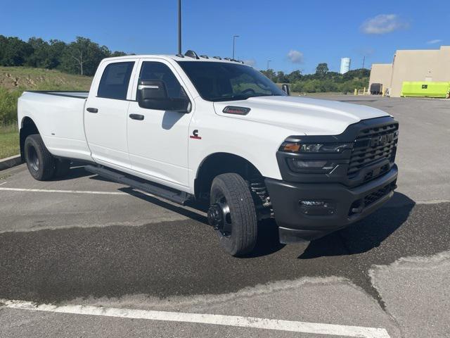 2025 RAM 3500 Tradesman Crew Cab 4x4 8 Box 2025 RAM 3500 Tradesman Crew Cab 4x4 8 Box
