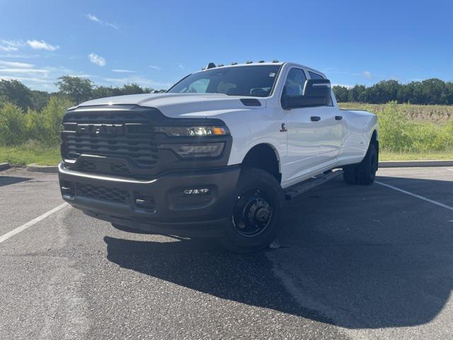 2025 RAM 3500 Tradesman Crew Cab 4x4 8 Box 2025 RAM 3500 Tradesman Crew Cab 4x4 8 Box