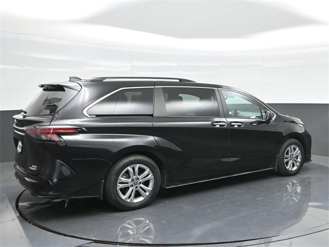 2022 Toyota Sienna XSE 2022 Toyota Sienna XSE