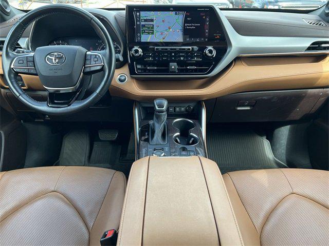 2021 Toyota Highlander Platinum 2021 Toyota Highlander Platinum