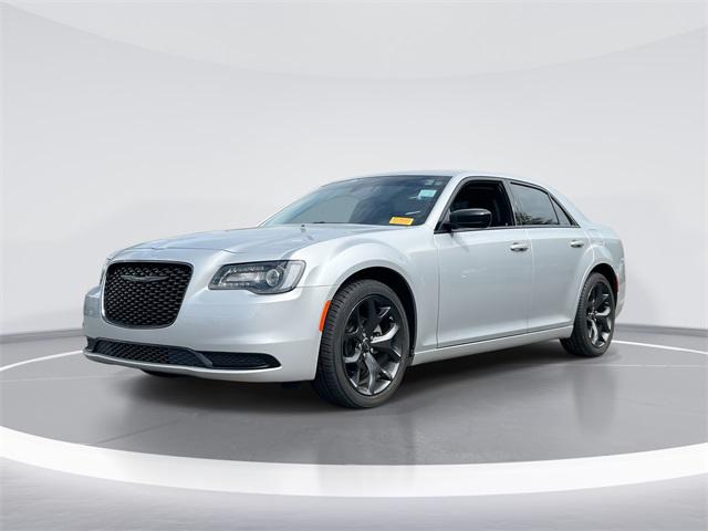 2023 Chrysler 300 Touring