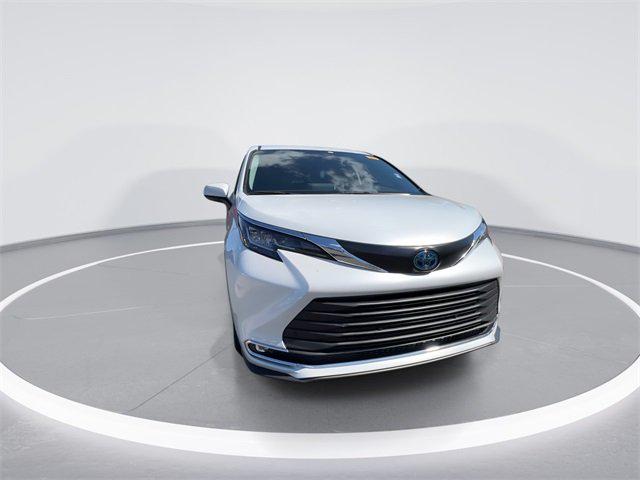 2023 Toyota Sienna XLE 2023 Toyota Sienna XLE