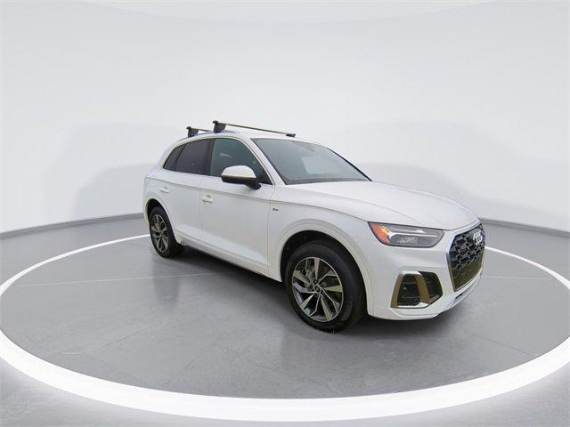 2024 Audi Q5 Premium Plus 45 TFSI S line quattro 2024 Audi Q5 Premium Plus 45 TFSI S line quattro