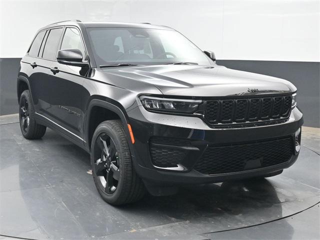 2025 Jeep Grand Cherokee GRAND CHEROKEE ALTITUDE 4X4