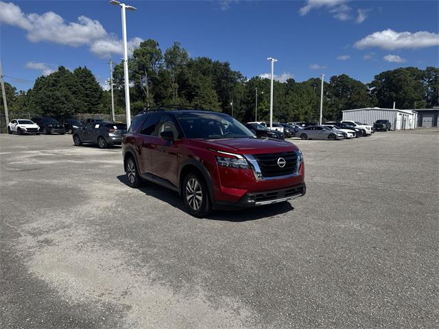 2022 Nissan Pathfinder SL 4WD
