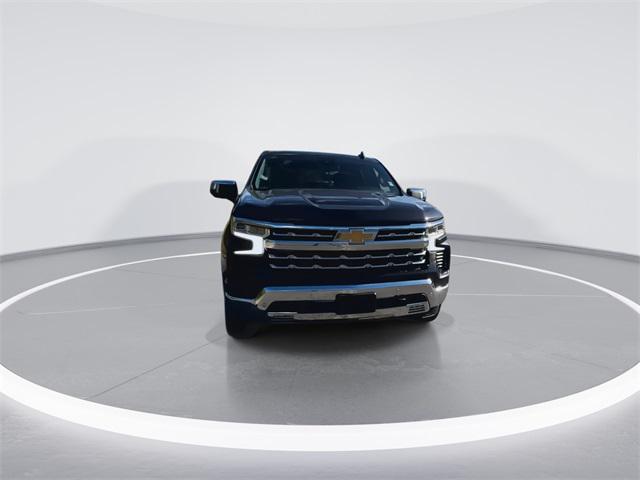2023 Chevrolet Silverado 1500 4WD Crew Cab Short Bed LTZ