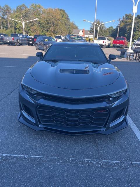 2022 Chevrolet Camaro RWD Coupe LT1