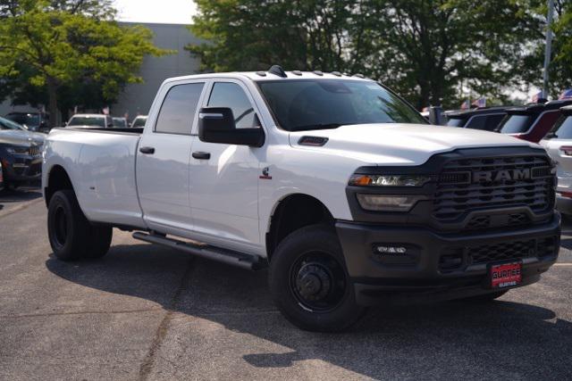 2025 RAM Ram 3500 RAM 3500 TRADESMAN CREW CAB 4X4 8 BOX