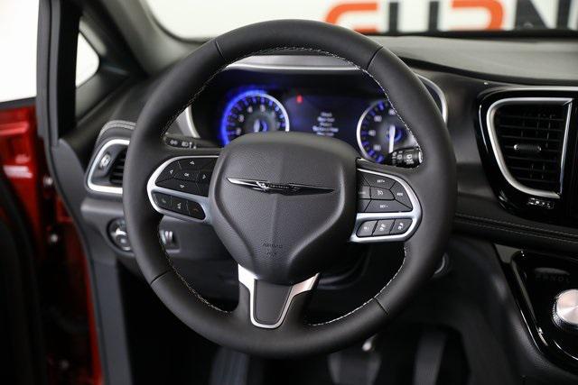 2025 Chrysler Pacifica PACIFICA SELECT