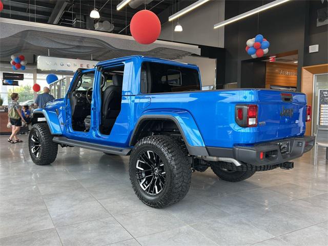 2025 Jeep Gladiator GLADIATOR HIGH TIDE 4X4 2025 Jeep Gladiator GLADIATOR HIGH TIDE 4X4