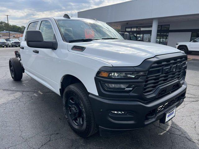 2025 RAM 2500 Tradesman Crew Cab 4x2 8 Box 2025 RAM 2500 Tradesman Crew Cab 4x2 8 Box