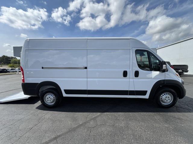 2025 RAM ProMaster 2500 Cargo Van Tradesman High Roof 159 WB w/Pass Seat