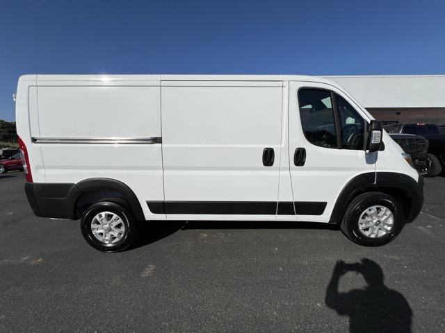 2025 RAM ProMaster 1500 Cargo Van SLT Low Roof 136 WB 2025 RAM ProMaster 1500 Cargo Van SLT Low Roof 136 WB