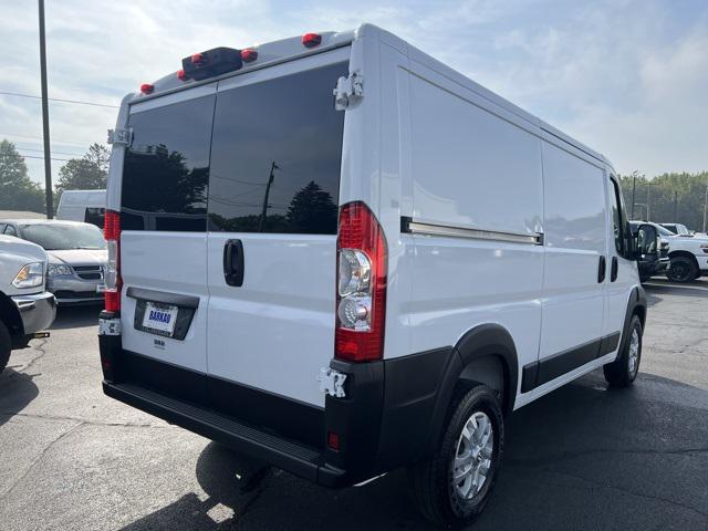 2025 RAM ProMaster 1500 Cargo Van SLT Low Roof 136 WB