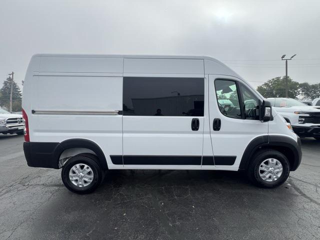 2025 RAM ProMaster 1500 Cargo Van SLT+ High Roof 136 WB 2025 RAM ProMaster 1500 Cargo Van SLT+ High Roof 136 WB