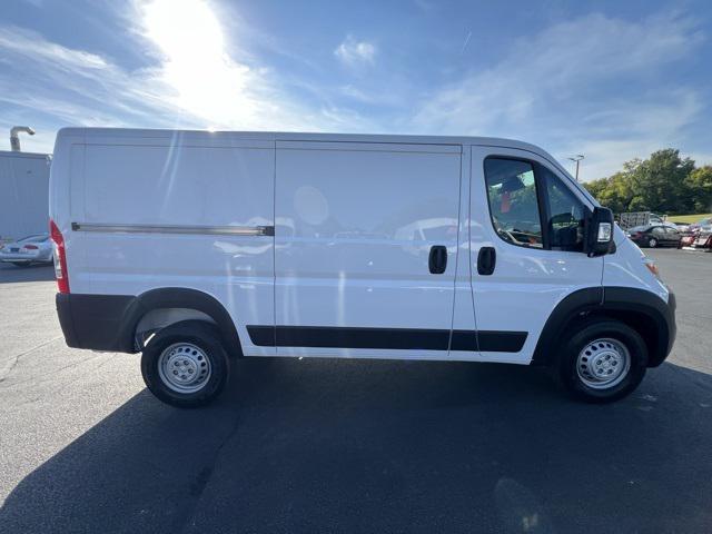2025 RAM ProMaster 1500 Cargo Van Tradesman Low Roof 136 WB w/Pass Seat