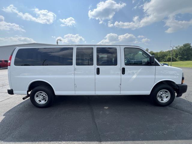 2023 Chevrolet Express Passenger RWD 3500 Extended Wheelbase LS 2023 Chevrolet Express Passenger RWD 3500 Extended Wheelbase LS
