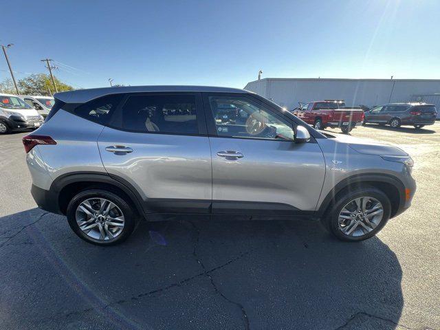 2021 Kia Seltos LX 2021 Kia Seltos LX