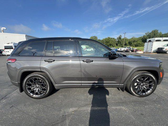 2025 Jeep Grand Cherokee GRAND CHEROKEE SUMMIT RESERVE 4X4