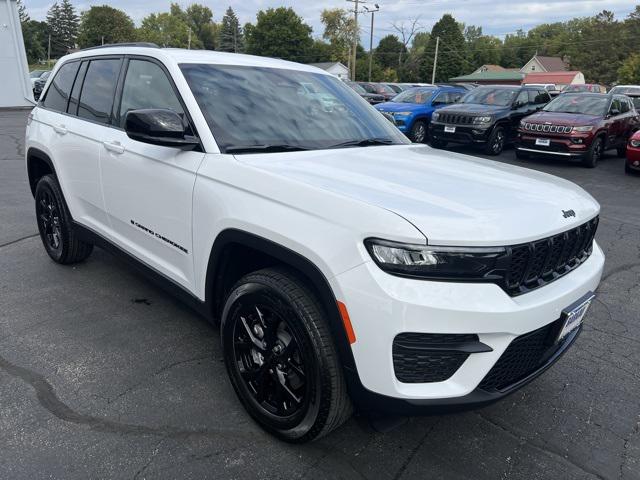 2025 Jeep Grand Cherokee GRAND CHEROKEE ALTITUDE 4X4 2025 Jeep Grand Cherokee GRAND CHEROKEE ALTITUDE 4X4