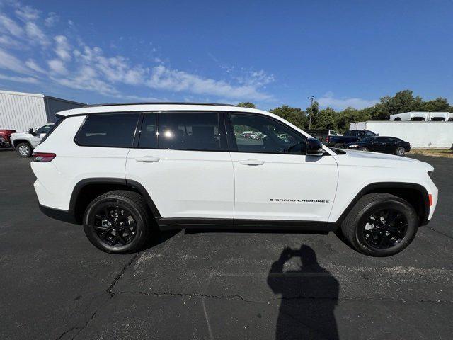 2025 Jeep Grand Cherokee GRAND CHEROKEE L ALTITUDE X 4X4