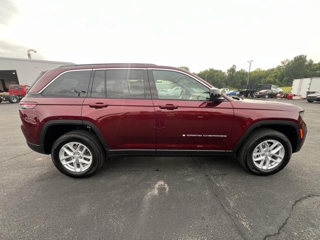 2025 Jeep Grand Cherokee GRAND CHEROKEE LAREDO X 4X4 2025 Jeep Grand Cherokee GRAND CHEROKEE LAREDO X 4X4
