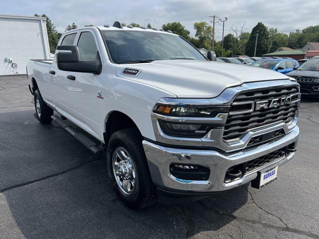 2025 RAM Ram 2500 RAM 2500 TRADESMAN CREW CAB 4X4 8 BOX