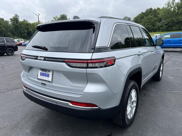 2025 Jeep Grand Cherokee GRAND CHEROKEE LAREDO X 4X4