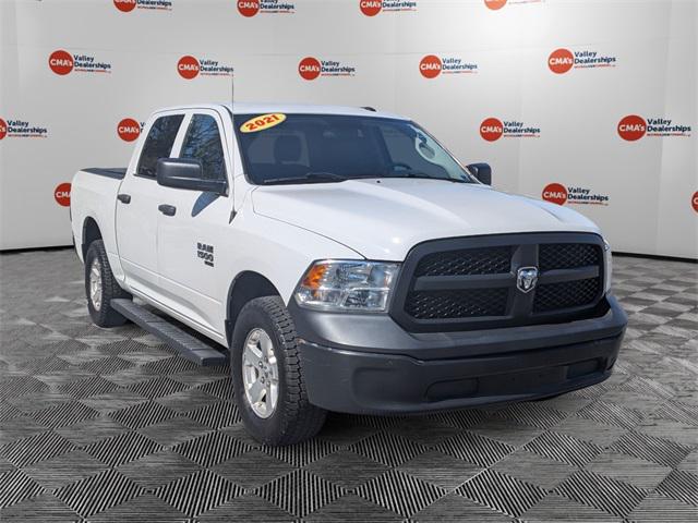 2021 RAM 1500 Classic Tradesman Crew Cab 4x4 57 Box 2021 RAM 1500 Classic Tradesman Crew Cab 4x4 57 Box