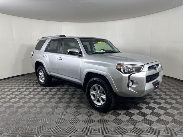 2019 Toyota 4Runner SR5 2019 Toyota 4Runner SR5