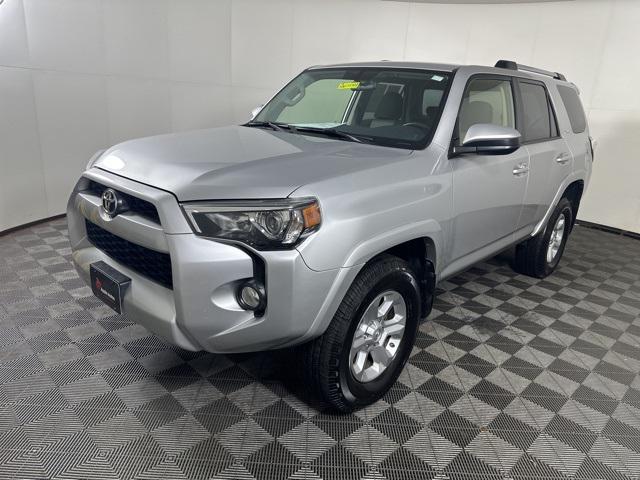 2019 Toyota 4Runner SR5 2019 Toyota 4Runner SR5