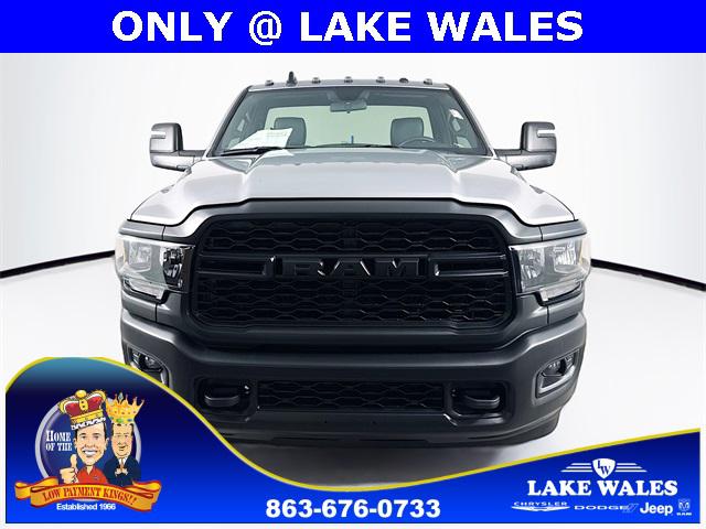 2024 RAM 3500 Chassis Tradesman/SLT 2024 RAM 3500 Chassis Tradesman/SLT