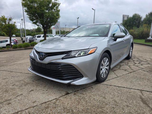 2020 Toyota Camry LE Hybrid
